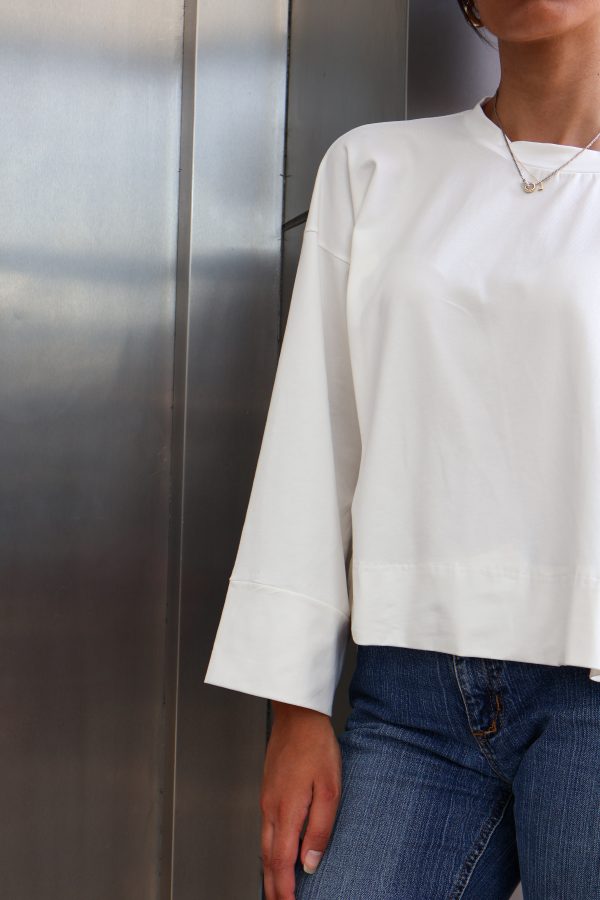 Cropped Basic in White - Image 2