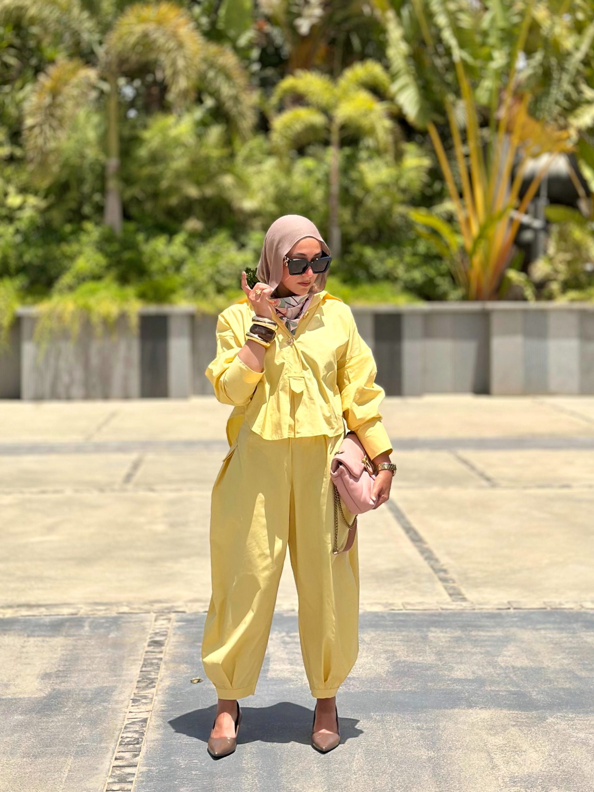 Oasis Set in Butter Yellow - Image 2