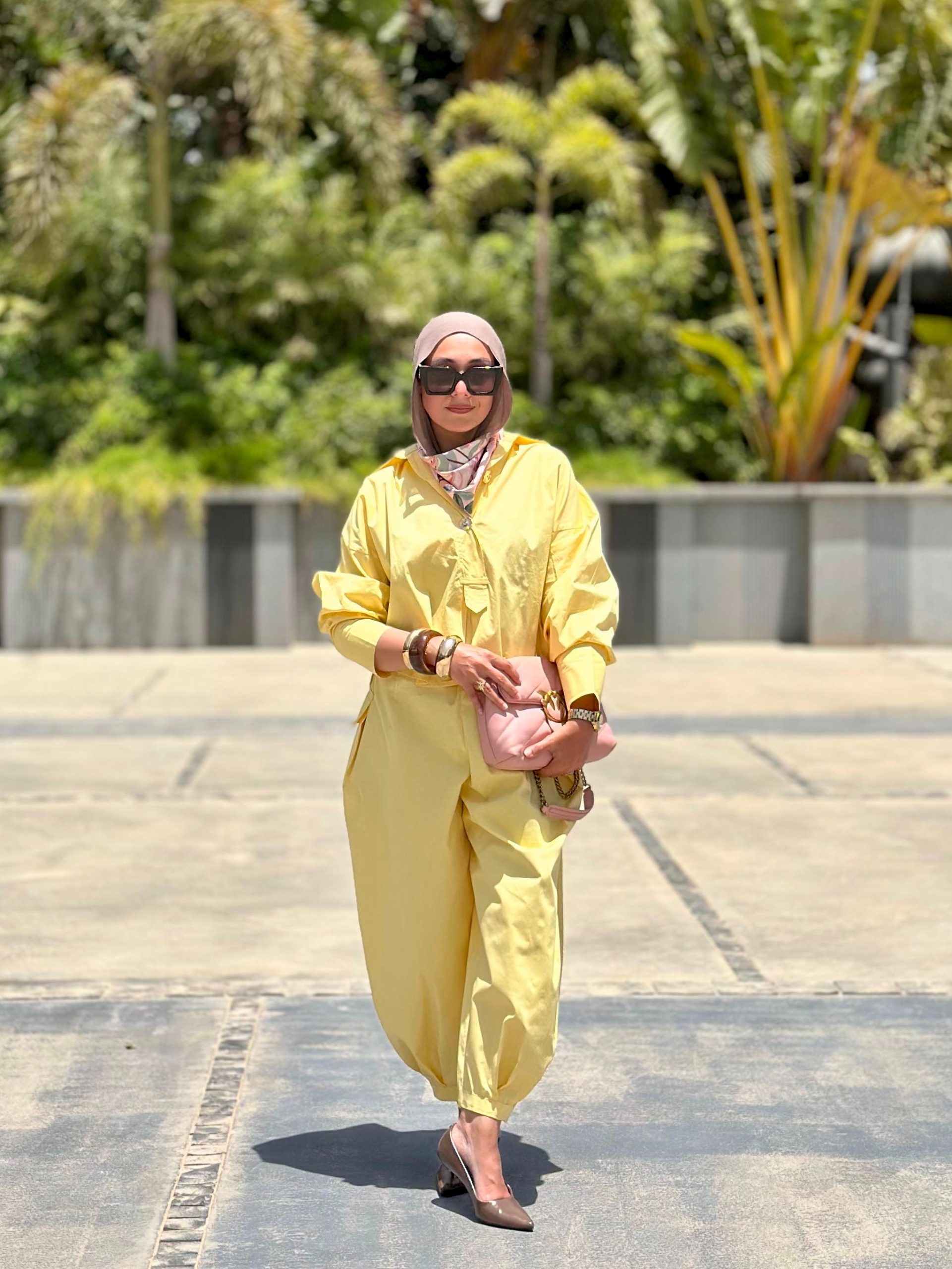 Oasis Set in Butter Yellow - Image 8